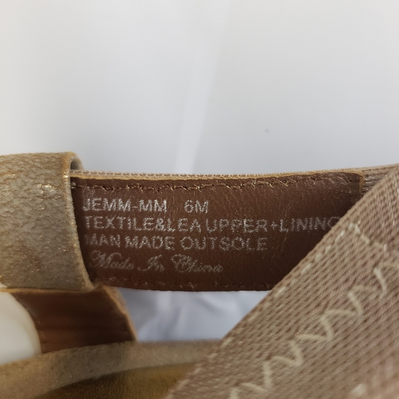 Donald J Pliner Jemm Wedge Sandals Size 6 M Metalic Stretch Natural Gold - Picture 2 of 11